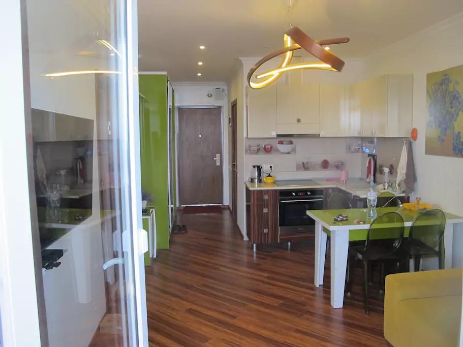 Apartment On Kobaladze Str 2 Batumi Exterior photo